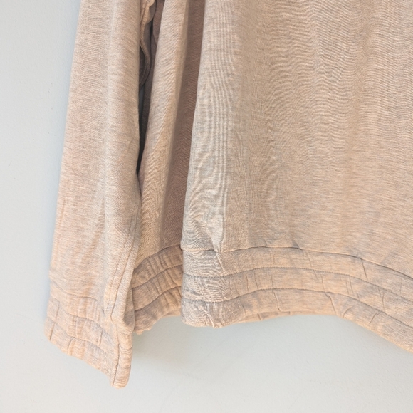 NWT Lou & Grey Cream Signature Soft Sweatshirt Casual Athleisure Pullover - Picture 6 of 9